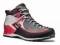 Трекинговая обувь от магазина Адреналин